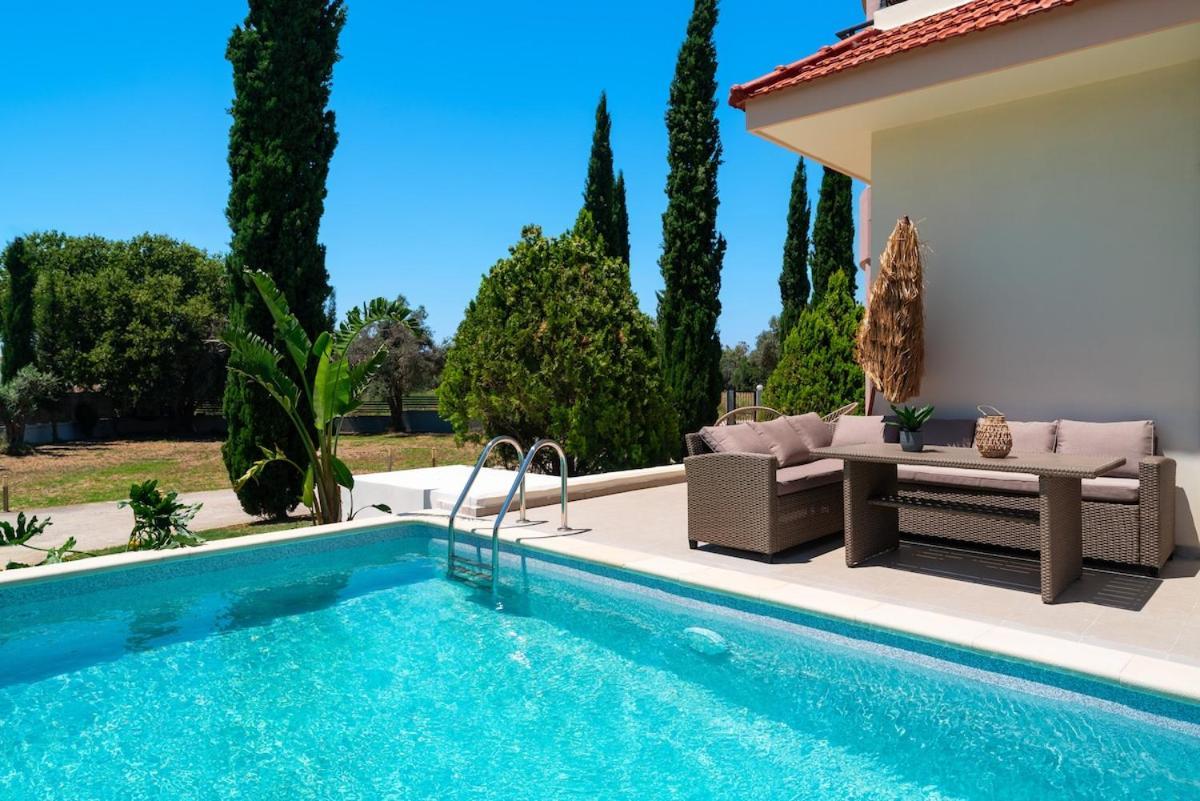 Sunnyvilla Rhodes